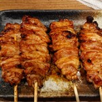 Kushiyaki Rakushu - せせり、正肉