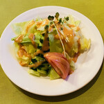 セルフィーユ - サラダ 〜シェフお手製ドレッシング〜♪