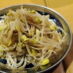 大衆スタンド 神田屋 - 豆もやしのナムル