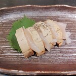 肉と魚とめん料理が充実している店 なにがし - 