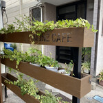 MONZ CAFE - 