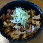 麺屋 青山 - ちゃーしゅー飯（焼き） 250円