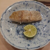 すし処 めくみ - 喉黒の塩焼き