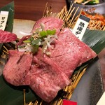 Wagyuu Yakiniku Takumiya - 熟成タン