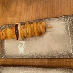 鳥つね自然洞 - 皮焼