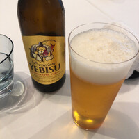 Installation Table ENSO L'asymetrie du calme - エビスビール
                    →蒸し暑い日でしたので、ワインというよりはビールをごくりっ！の気分でした♪