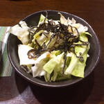 三酉屋 - お通しの塩昆布キャベツ330円