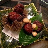 焼鶏あきら 中目黒本店 - 秋を感じる栗と銀杏の素揚げ