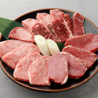 We offer fresh Japanese beef! !