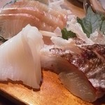 栄寿司小吉 - 鯛の食感、あおりいかの甘み、ヒラマサの鮮度、、