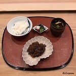 御料理 寺沢 - 北上牛の時雨煮で食事