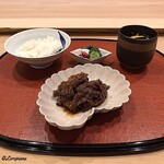 御料理 寺沢 - 北上牛の時雨煮で食事