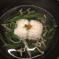 ふしきの - 昼の懐石１２１００円。鱧の椀。お出汁、鱧、蓴菜が渾然一体となり、素晴らしい味わいです（╹◡╹）（╹◡╹）。おかひじきも良いアクセントです