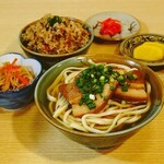 Yaezen - じゅーしーご飯とおそばのセット。一番人気です。