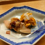 懐石料理 桝田 - 雲丹と煮蛤の握り