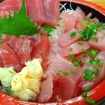 海産物食堂 琉球 - 県産生マグロ丼