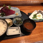 お魚処 うおとも - 日替わりランチとメヒカリの唐揚げ