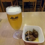 Totoya Ikasen - グラスビールとお通し