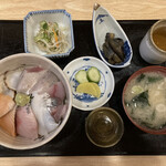 久廼弥 - 海鮮丼　800円