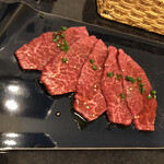 和牛赤身&wine 焼肉 山 - 