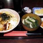 ハイカラヤ - 照り焼きチキン丼 900円
