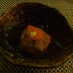 レストラン　ボスコ - 夕食　田芋饅頭　豚肉ロースト　生姜餡かけ　おくら