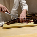 銀座 しのはら - どえりゃーできゃー伊勢海老！生きたまま