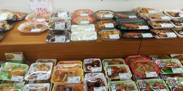 刈屋商店（全日食チェーン かりや） - 磯鶏（コンビニ・スーパー）の写真