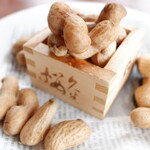 ビアホフ ガンバリウス - ゆで落花生