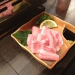 京極堂 - 大好きな焼肉屋さんのうちの1件☆
      ここのタンはヤバイ！