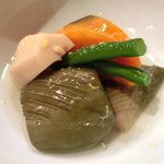 ぎんざ 一二岐 - 高知県産鰹のわら焼き 1500円 の野菜の炊き合わせ