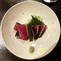 ぎんざ 一二岐 - 高知県産鰹のわら焼き 1500円 の鰹のわら焼き