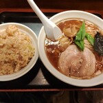 福味 - 半チャーハンらーめん定食(750円)