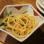 卓 - 冷製パスタ