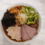 みなとや - 本当にきれいな一杯、立派な一品料理だ