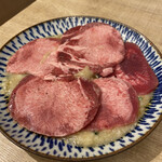 近江焼肉ホルモン すだく - 