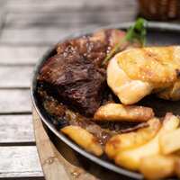 リオ・ブルーイング・コー ビストロアンドガーデン 東京ミッドタウン - 本日の3種石窯ローストグリル盛り合わせ