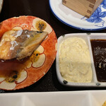 食夢工房　彩平 - この日は鯖の煮魚でした、美味しいよん