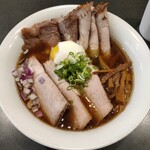 Tsurumen - 醤油らぁめん+焼豚増+温泉卵