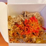 Yoshinoya - 入れるべきものを入れました。出汁卵を除いて。。。