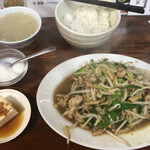 北京亭 - ニラ肉炒め定食@780円