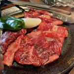 吉座 - 国産牛カルビ定食¥1600