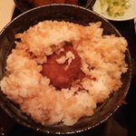 新潟カツ丼タレカツ 吉祥寺店 - 二段もりカツ丼の2段目