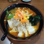 どさん子 - 辛口ラーメン+味噌+チャーシュー(大辛)。