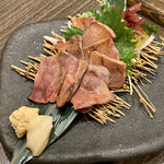 和創一献 ashi - 炙りタン