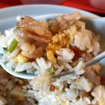 味城飯店 - 炒飯リフト