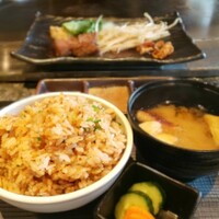 鉄板焼　恵比寿 - ガーリックライス＆味噌汁と香の物