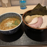 麺屋一燈 - 特製濃厚魚介つけ麺　　1350円