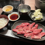 水七輪炭火焼肉 北浜にくや - 