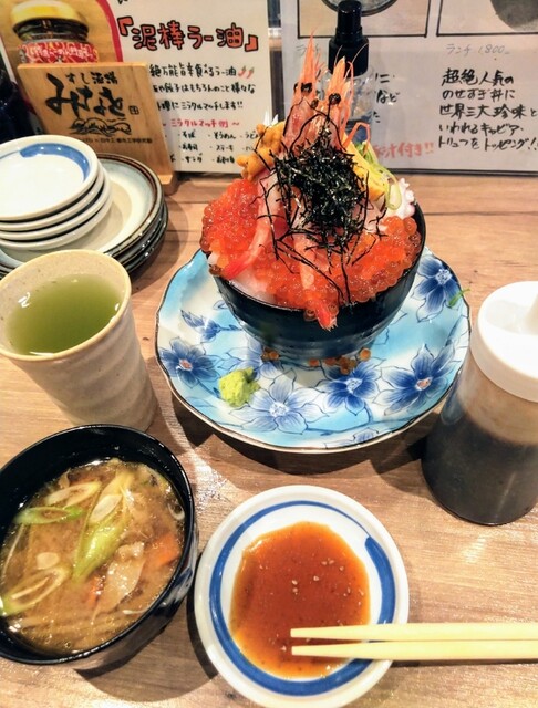 海鮮のせすぎ丼 ランチは1 000円 By 町屋川撫子 すし居酒屋 湊 諏訪交番前店 近鉄四日市 寿司 食べログ 海鮮のせすぎ丼 ランチは1 000円 By 町屋川撫子 すし居酒屋 湊 諏訪交番前店 近鉄四日市 寿司 食べログ